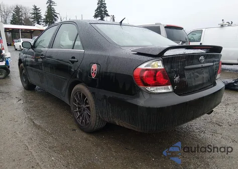 2005 Toyota Camry Se z USA, uszkodzony, nr VIN 4T1BE32KX5U403957